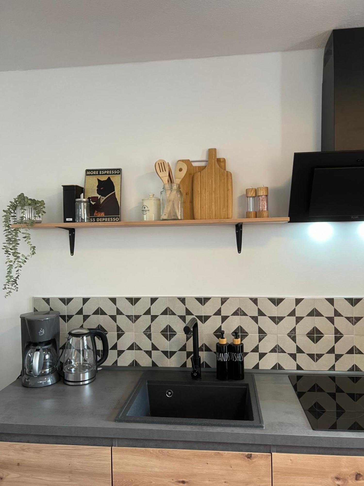 Up Wuljke19 Neu Renovierte Unterkunft Inkl.Pkw Stellplatz Emden Luaran gambar
