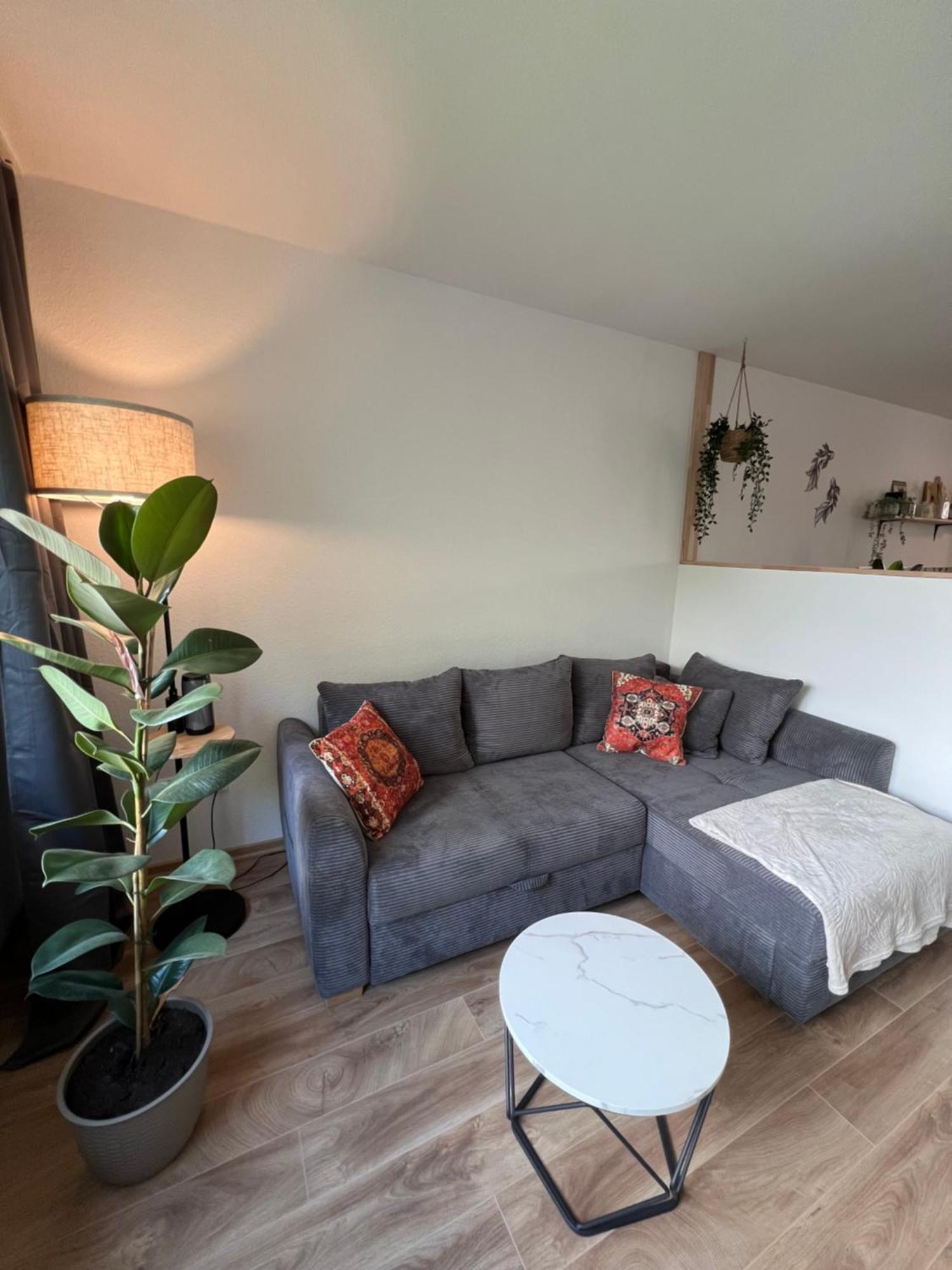 Up Wuljke19 Neu Renovierte Unterkunft Inkl.Pkw Stellplatz Emden Luaran gambar