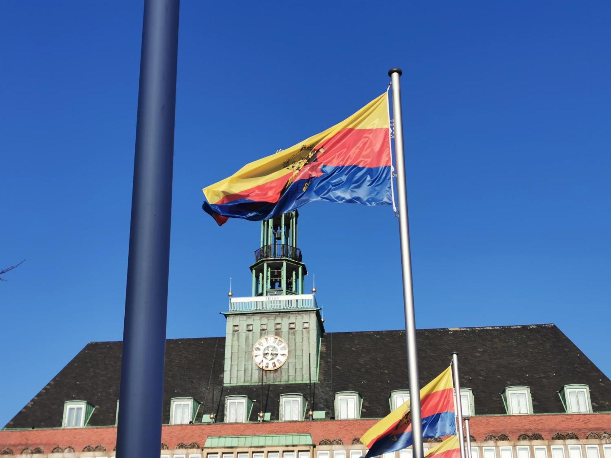 Up Wuljke19 Neu Renovierte Unterkunft Inkl.Pkw Stellplatz Emden Luaran gambar